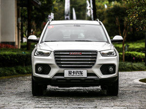 2017款红标 2.0T 双离合两驱尊贵型 正前