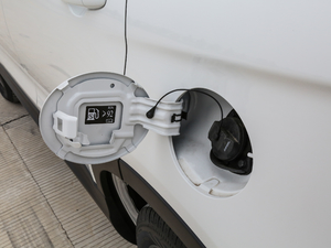 2017{ 2.0T pxσ򌶼 ^