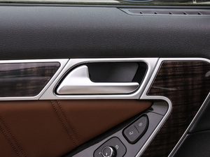 2017{ 2.0T pxσ򌶼 g