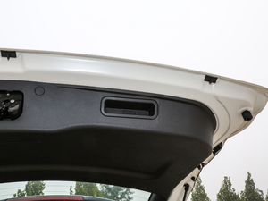 2017{ 2.0T pxσ򌶼 g