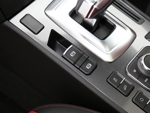 2017{ 2.0T pxσ(q)Ӣ v܇Ƅ