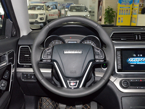 2017款红标 2.0T 手动两驱精英型 方向盘