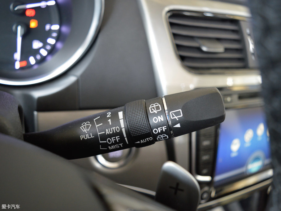 2017�����H8 2.0T �ԄӃ�򌐂���� ����