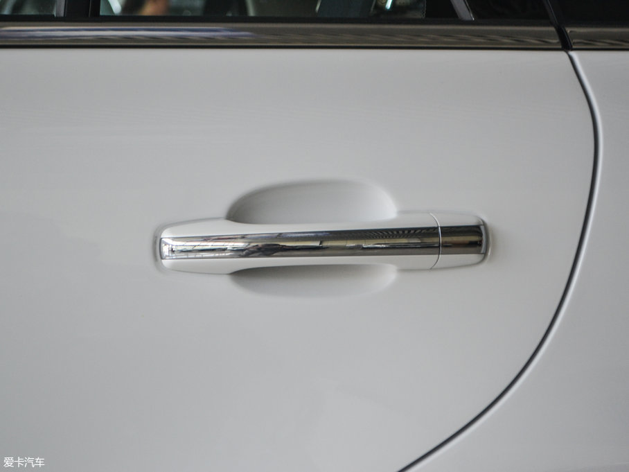 2017�����H8 2.0T �Ԅ���򌐂���� ����