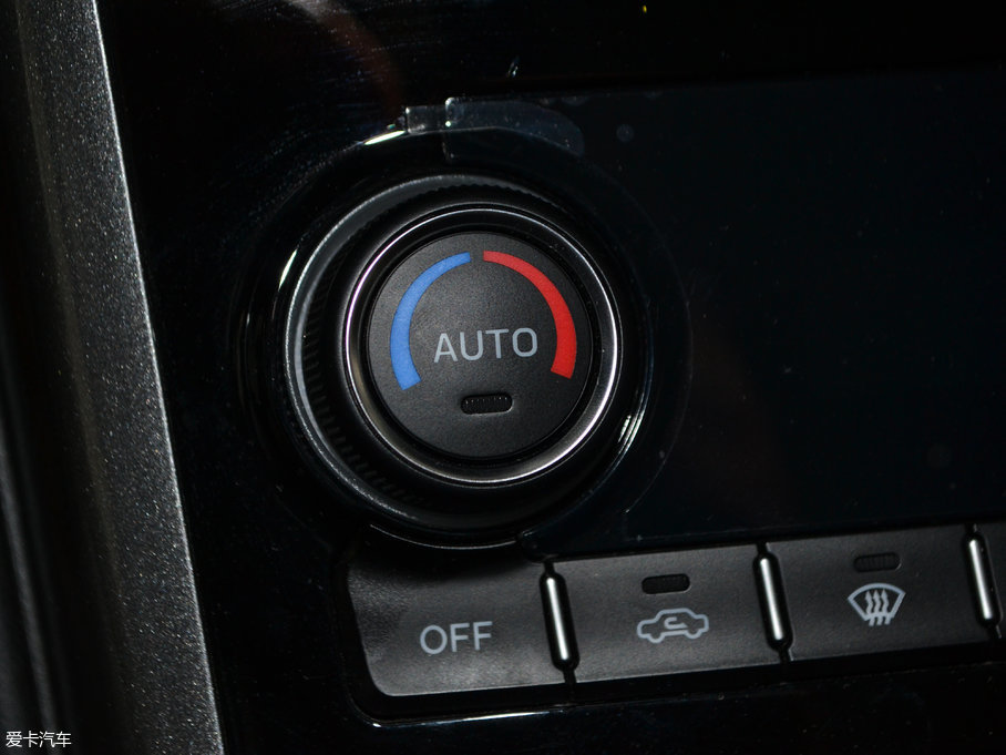 2017�����H8 2.0T �Ԅ���򌐂���� ����