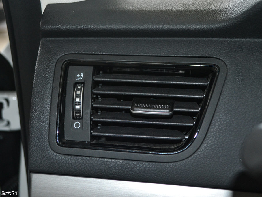 2017�����H8 2.0T �Ԅ���򌐂���� ����