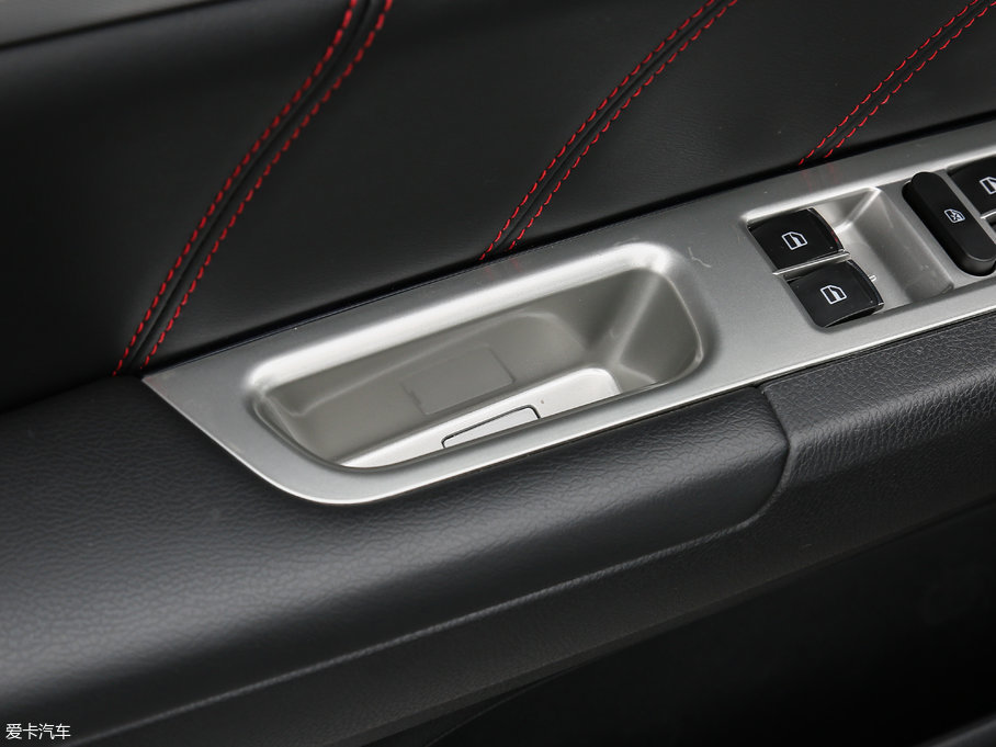 2017M6 1.5T ԄӃ(q)Ӣ