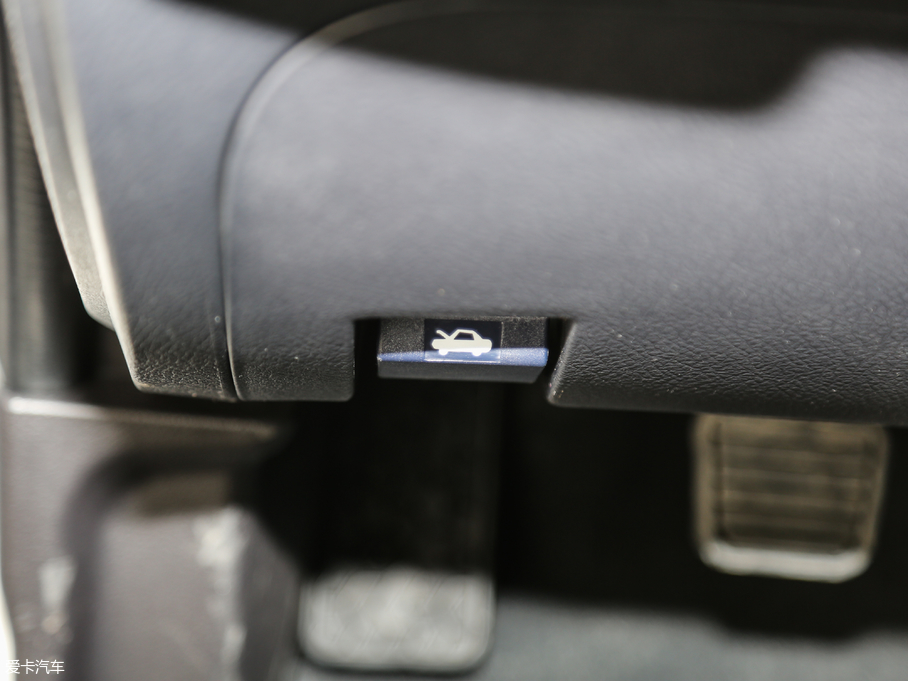 2018H5(jng) (jng) 2.0T ք(q)Ӣ 