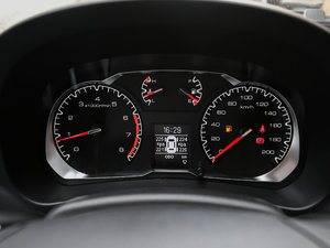 2018款经典版 2.0T 手动两驱精英型 汽油 仪表