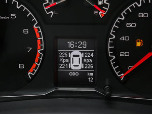 2018款经典版 2.0T 手动两驱精英型 汽油 中控区