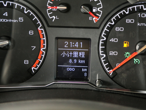 2018款经典版 2.0T 手动四驱尊贵型 汽油 中控区
