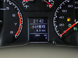 2018款经典版 2.0T 手动四驱尊贵型 汽油 中控区