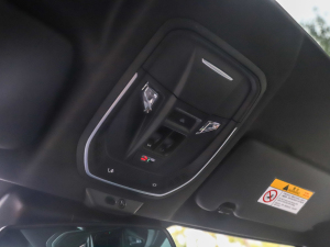 2021款2.0T 四驱潮跑版 中控区