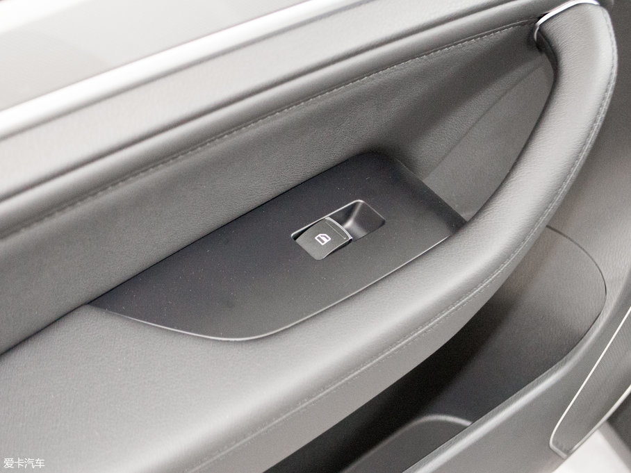 2018H6 { \Ӱ1.5T քӃ򌾫Ӣ