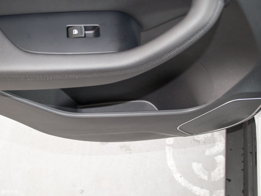 2018H6 { \Ӱ1.5T քӃ򌾫Ӣ