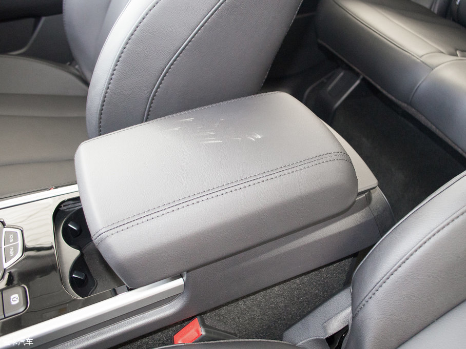 2018H6 { \Ӱ1.5T քӃ򌾫Ӣ