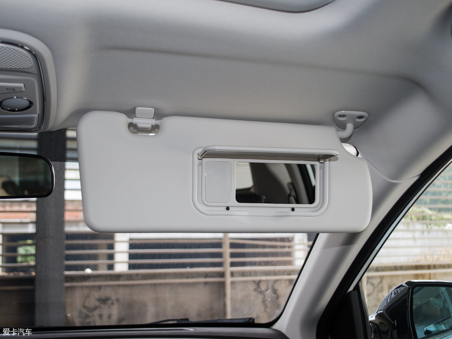 2018H6 { \Ӱ1.5T քӃ򌾫Ӣ