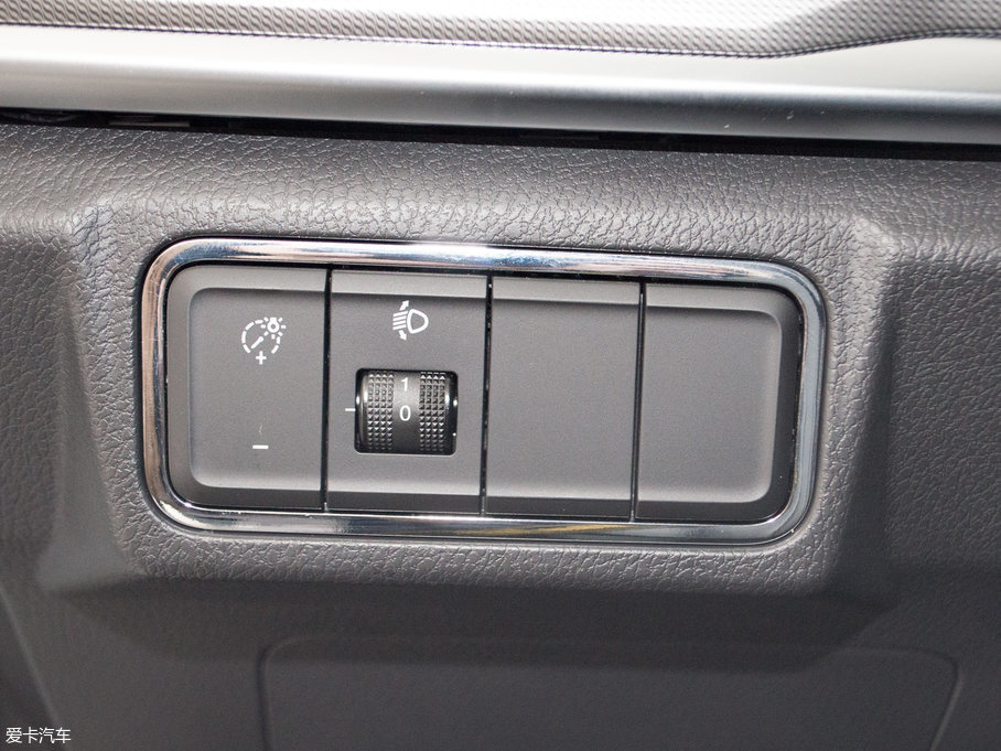 2018H6 { \Ӱ1.5T քӃ(q)Ӣ