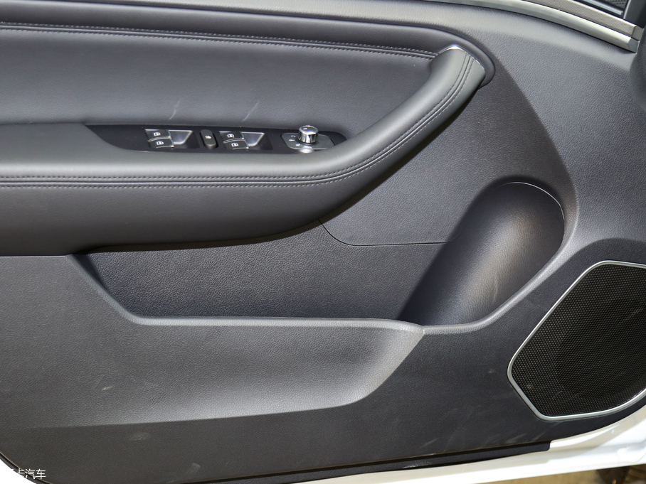 2018H6 { \Ӱ1.5T քӃ򌾫Ӣ