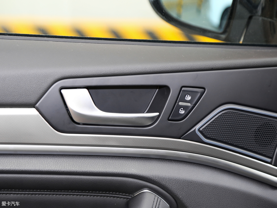 2018H6 { \Ӱ1.5T քӃ򌾫Ӣ