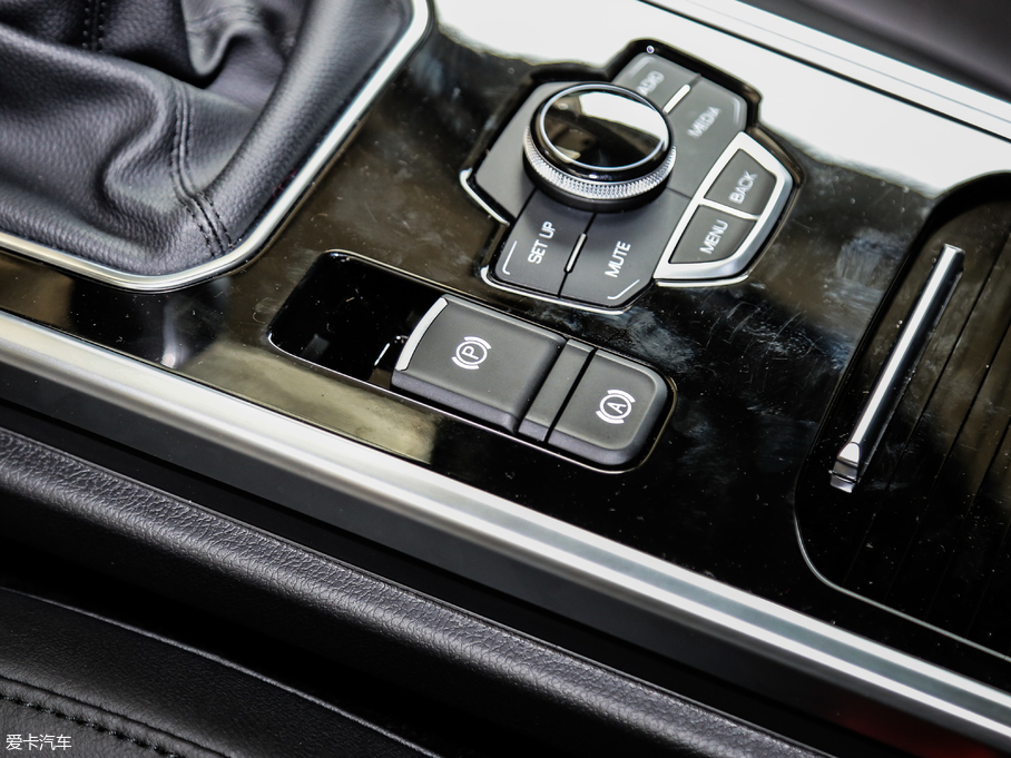 2018H6 { \Ӱ1.5T քӃ򌾫Ӣ