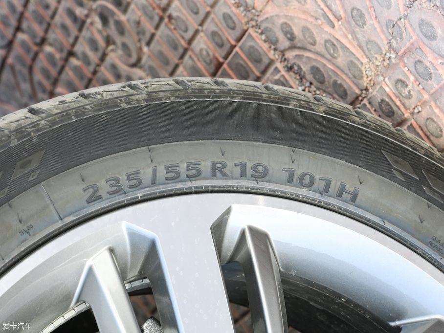 2018H6 \Ӱ 1.5T ԄӃF