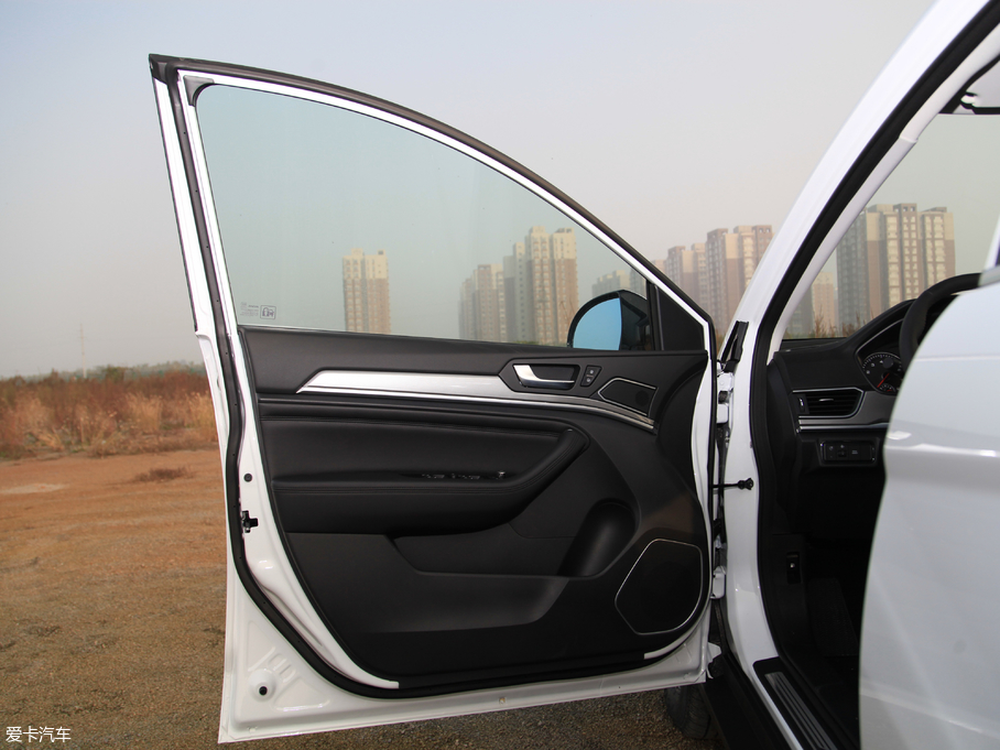 2018H6 \Ӱ 1.5T ԄӃ򌾫Ӣ