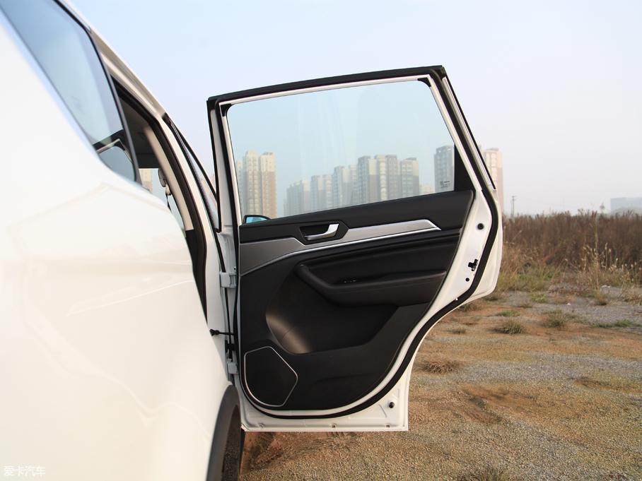 2018H6 \Ӱ 1.5T ԄӃ򌾫Ӣ