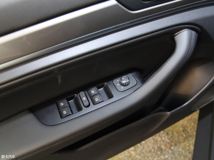 2018H6 \Ӱ 1.5T ԄӃ򌾫Ӣ