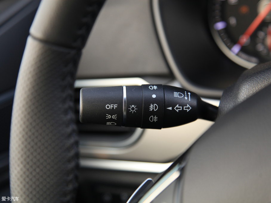 2018H6 \(yn)(dng) 1.5T Ԅ(dng)(q)Ӣ