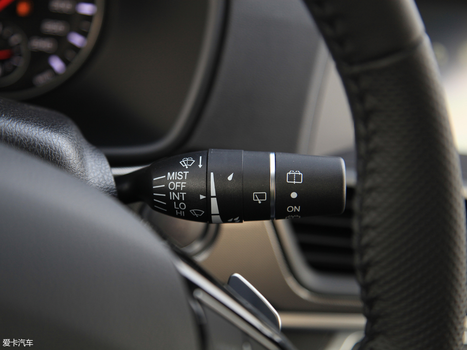 2018H6 \Ӱ 1.5T ԄӃ򌾫Ӣ