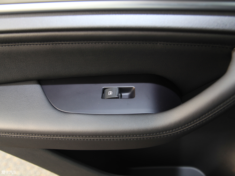 2018H6 \Ӱ 1.5T ԄӃ(q)Ӣ