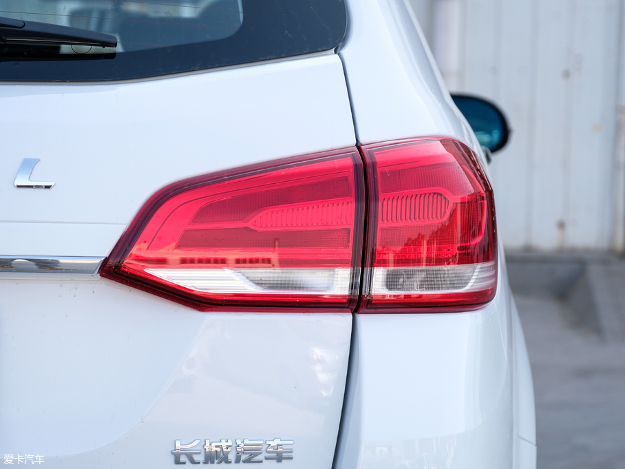 2018H6 { \Ӱ1.5T ԄӃ򌾫Ӣ