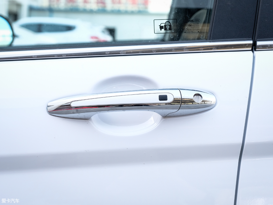 2018H6 { \Ӱ1.5T ԄӃ򌾫Ӣ