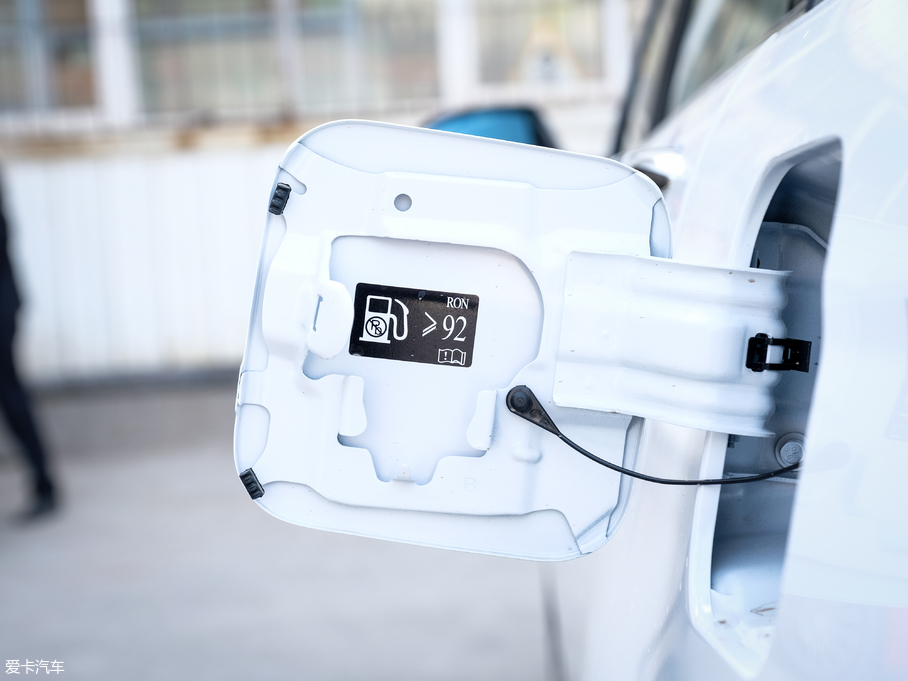 2018H6 { \Ӱ1.5T ԄӃ򌾫Ӣ