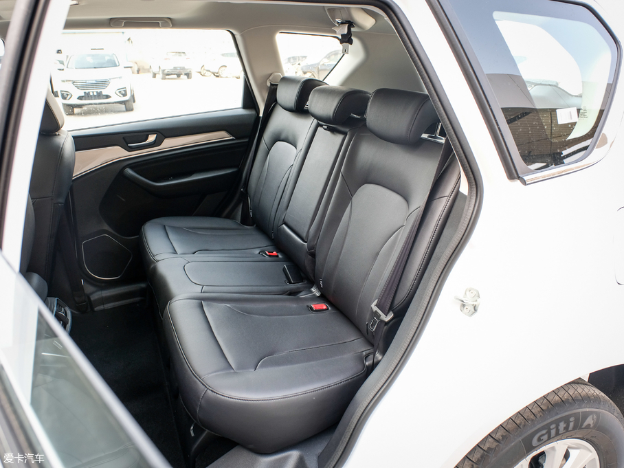 2018H6 { \Ӱ1.5T ԄӃ򌾫Ӣ