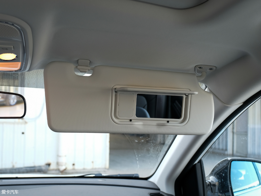 2018H6 { \Ӱ1.5T ԄӃ򌾫Ӣ