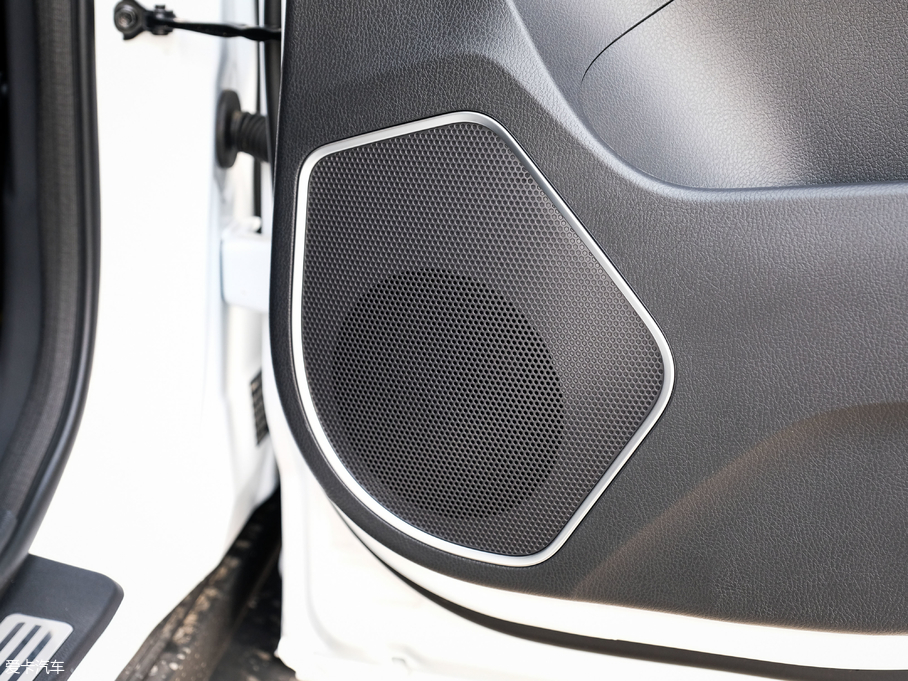 2018H6 { \Ӱ1.5T ԄӃ򌾫Ӣ