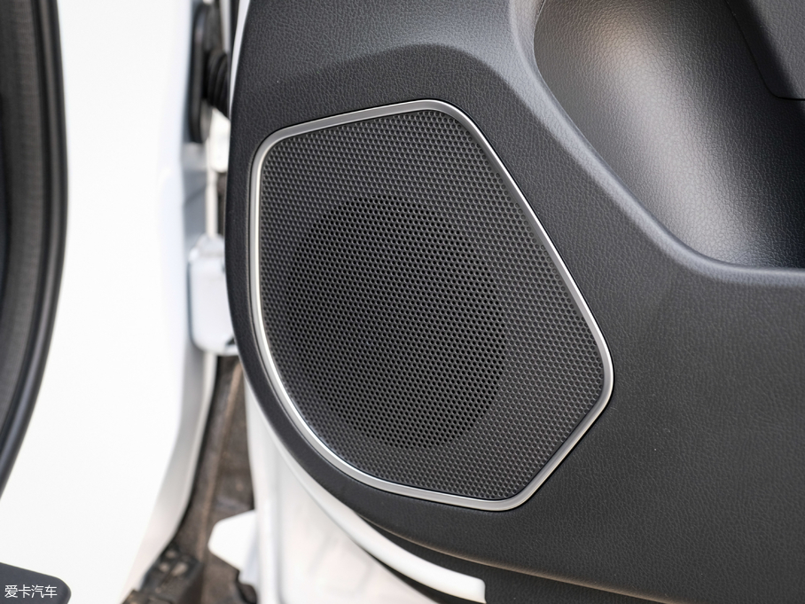 2018H6 { \Ӱ1.5T ԄӃ򌾫Ӣ