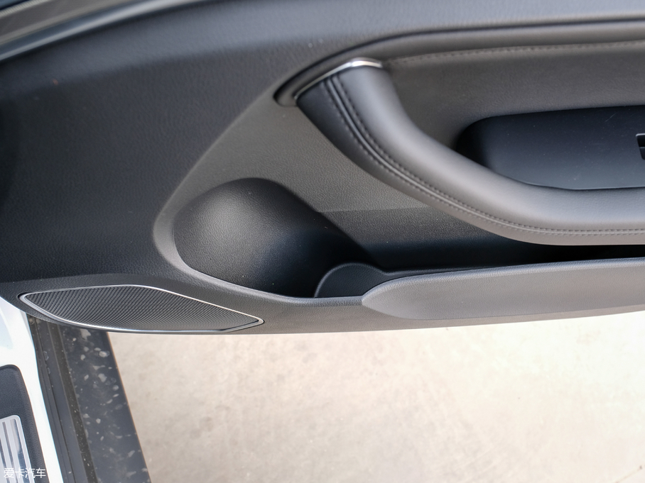 2018H6 { \Ӱ1.5T ԄӃ򌾫Ӣ