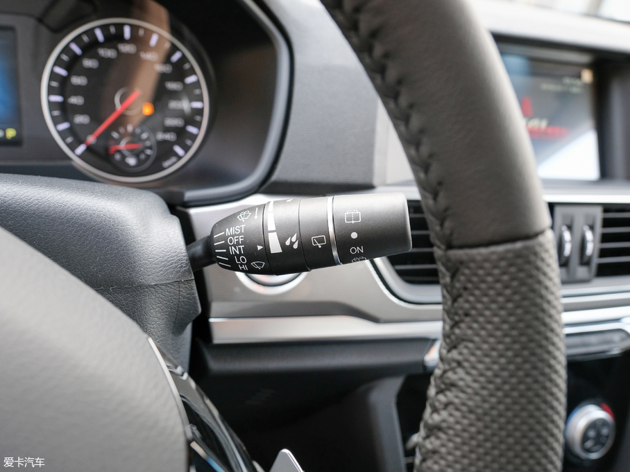 2018H6 { \Ӱ1.5T ԄӃ򌾫Ӣ