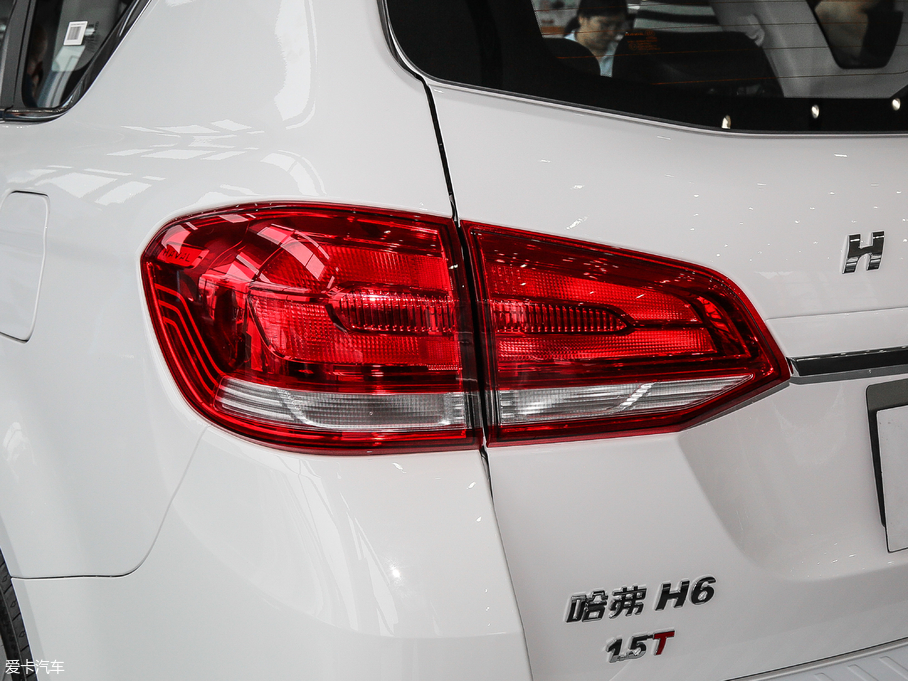 2018H6 { \Ӱ1.5T ԄӃ򌾫Ӣ