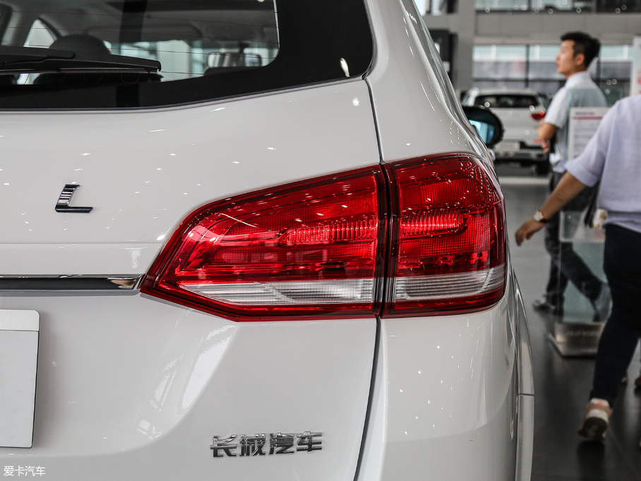 2018H6 { \Ӱ1.5T ԄӃ򌾫Ӣ