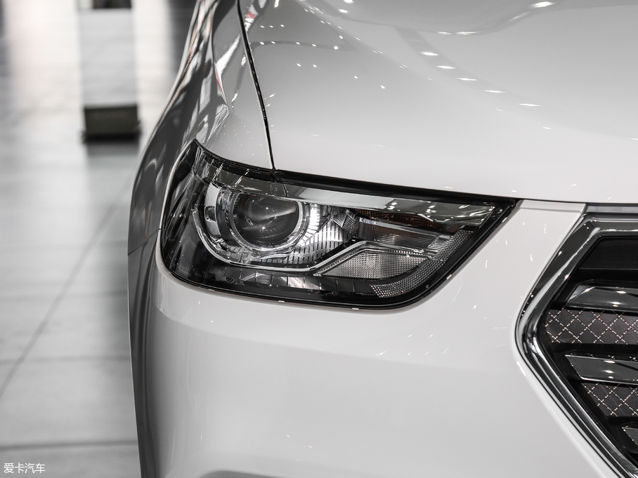 2018H6 { \Ӱ1.5T ԄӃ򌾫Ӣ