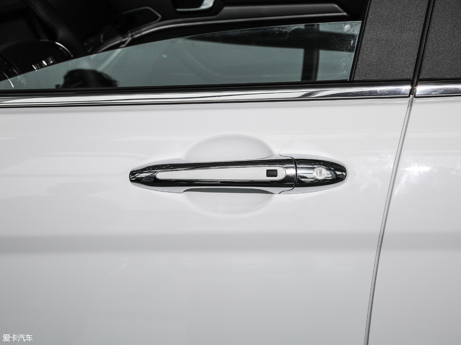 2018H6 { \Ӱ1.5T ԄӃ򌾫Ӣ