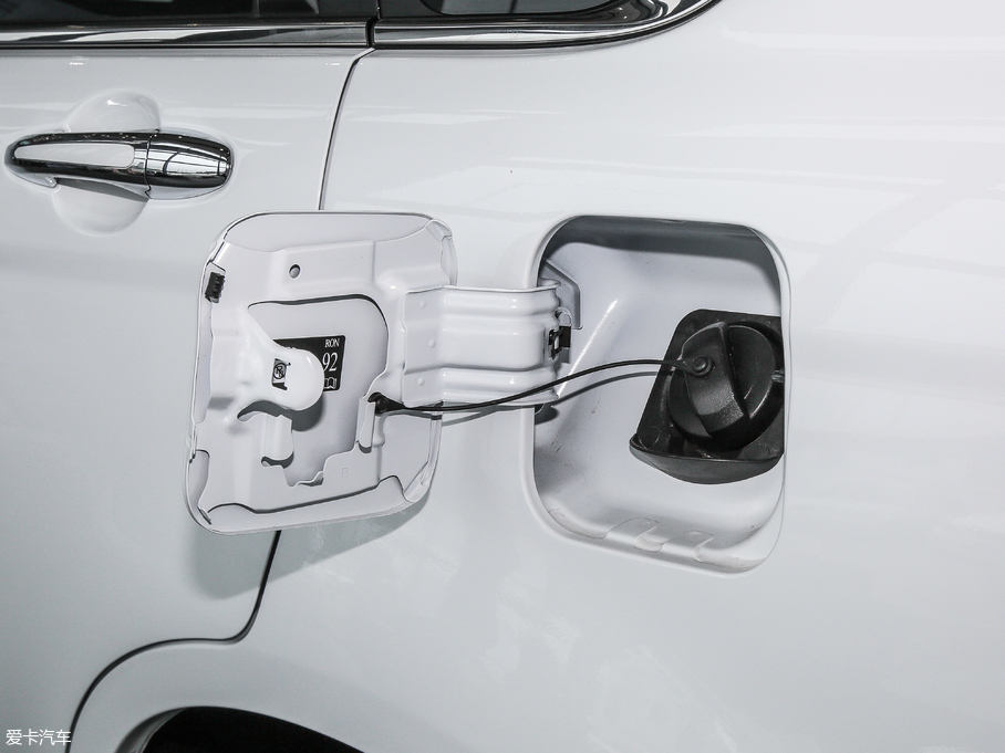 2018H6 { \Ӱ1.5T ԄӃ򌾫Ӣ