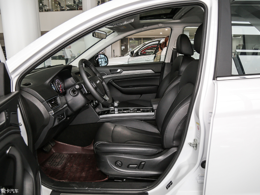 2018H6 { \Ӱ1.5T ԄӃ򌾫Ӣ