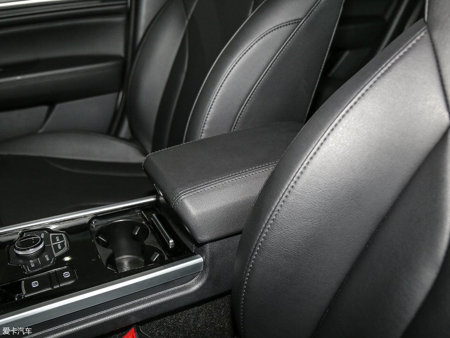 2018H6 { \Ӱ1.5T ԄӃ򌾫Ӣ