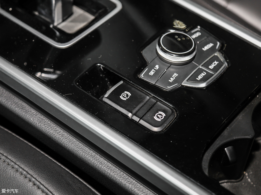 2018H6 { \Ӱ1.5T ԄӃ򌾫Ӣ