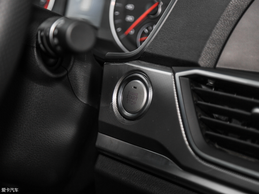 2018H6 { \Ӱ1.5T ԄӃ(q)Ӣ